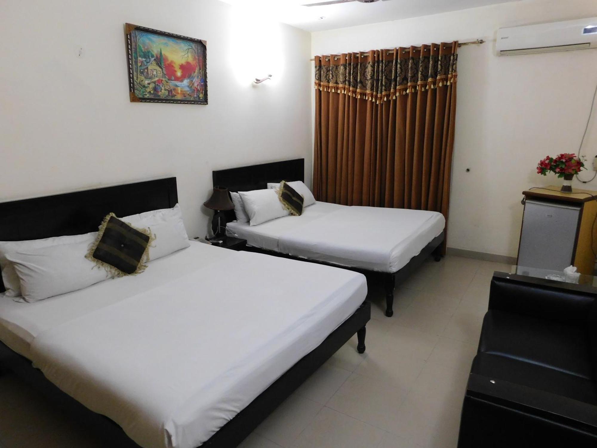 Hotel Tourist Inn Λαχόρη Εξωτερικό φωτογραφία
