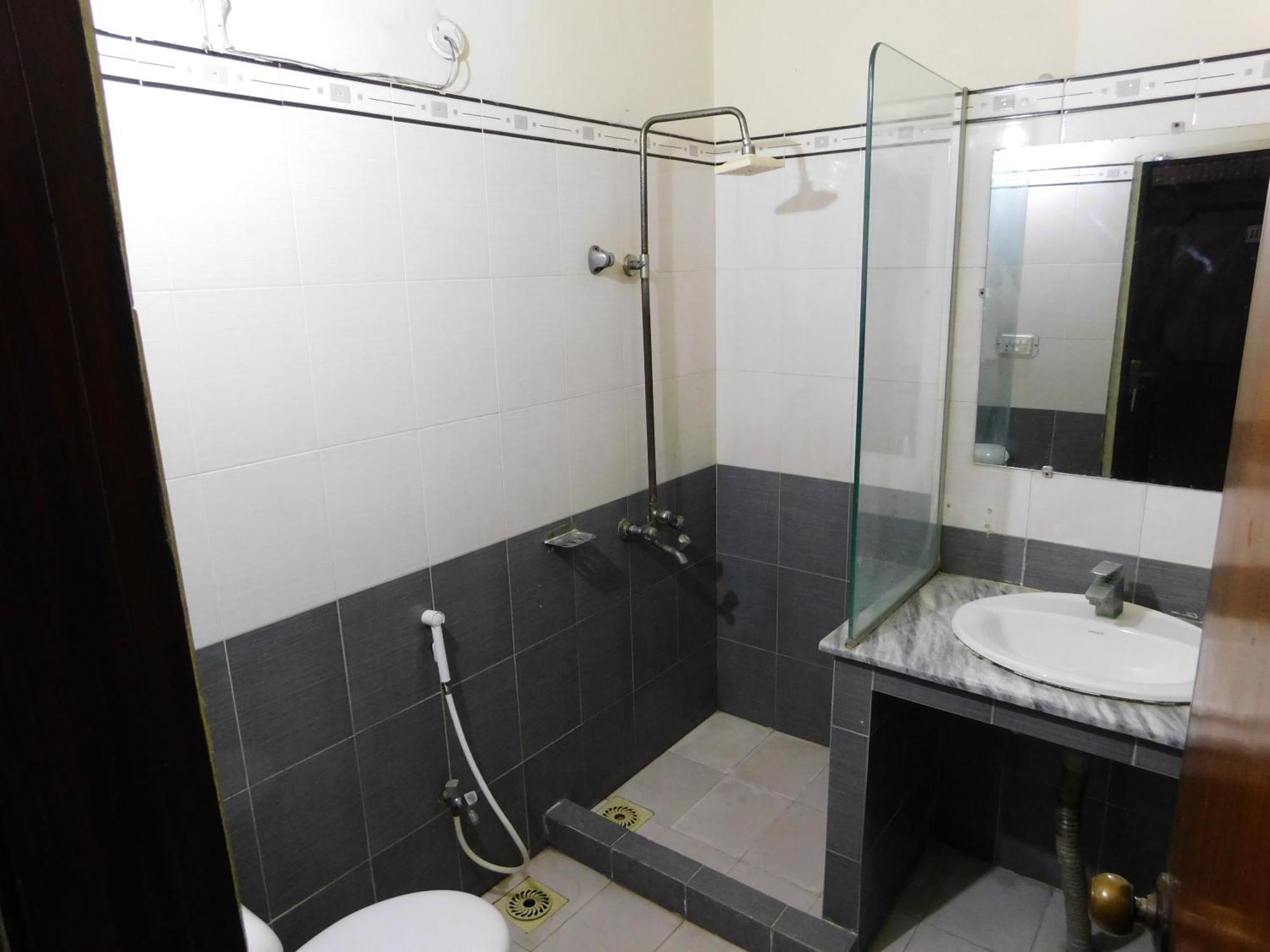 Hotel Tourist Inn Λαχόρη Εξωτερικό φωτογραφία