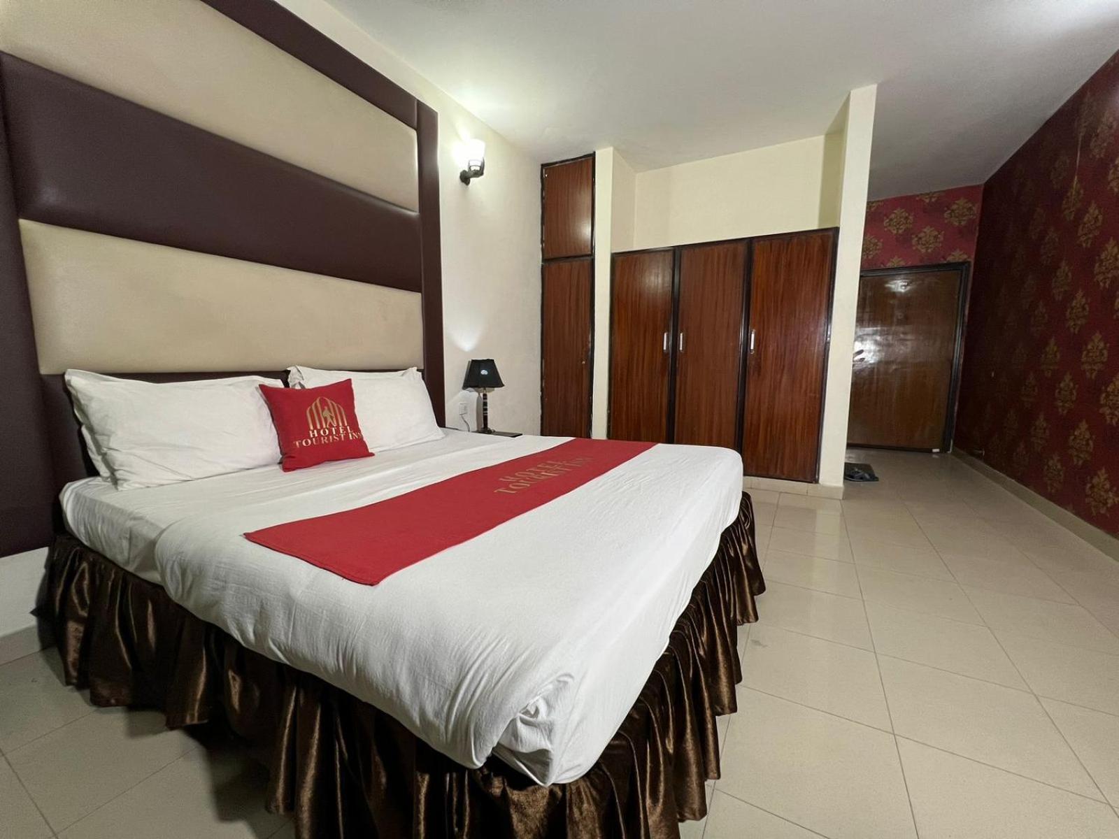 Hotel Tourist Inn Λαχόρη Εξωτερικό φωτογραφία