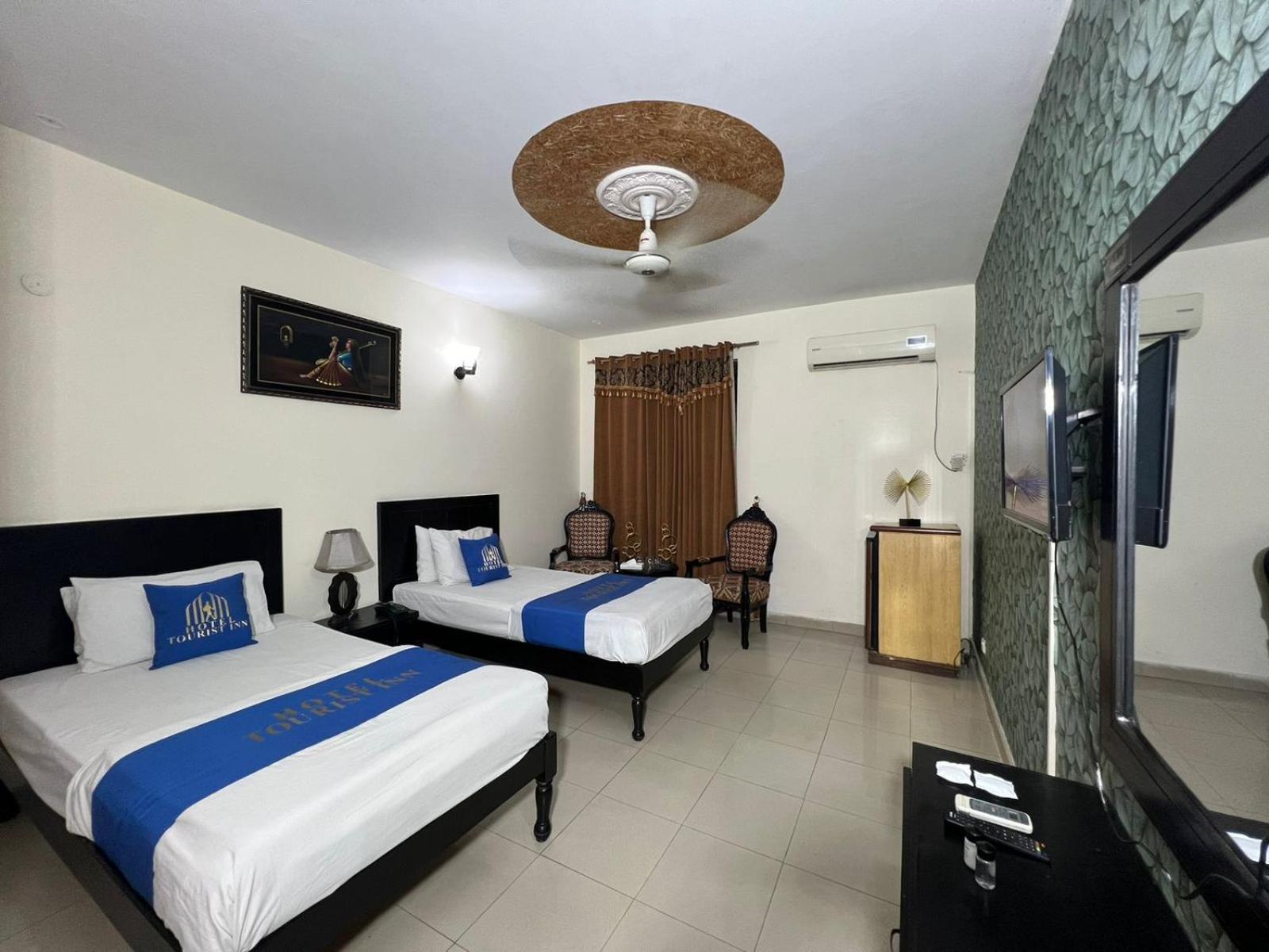 Hotel Tourist Inn Λαχόρη Εξωτερικό φωτογραφία
